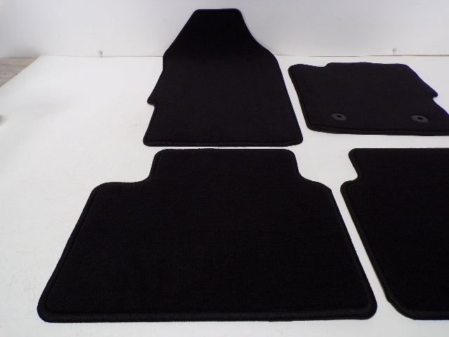 Pre-Owned 22  Ranger Set of 4 *NEW* Black Cloth Floor Mats OEM LKQ (Good)