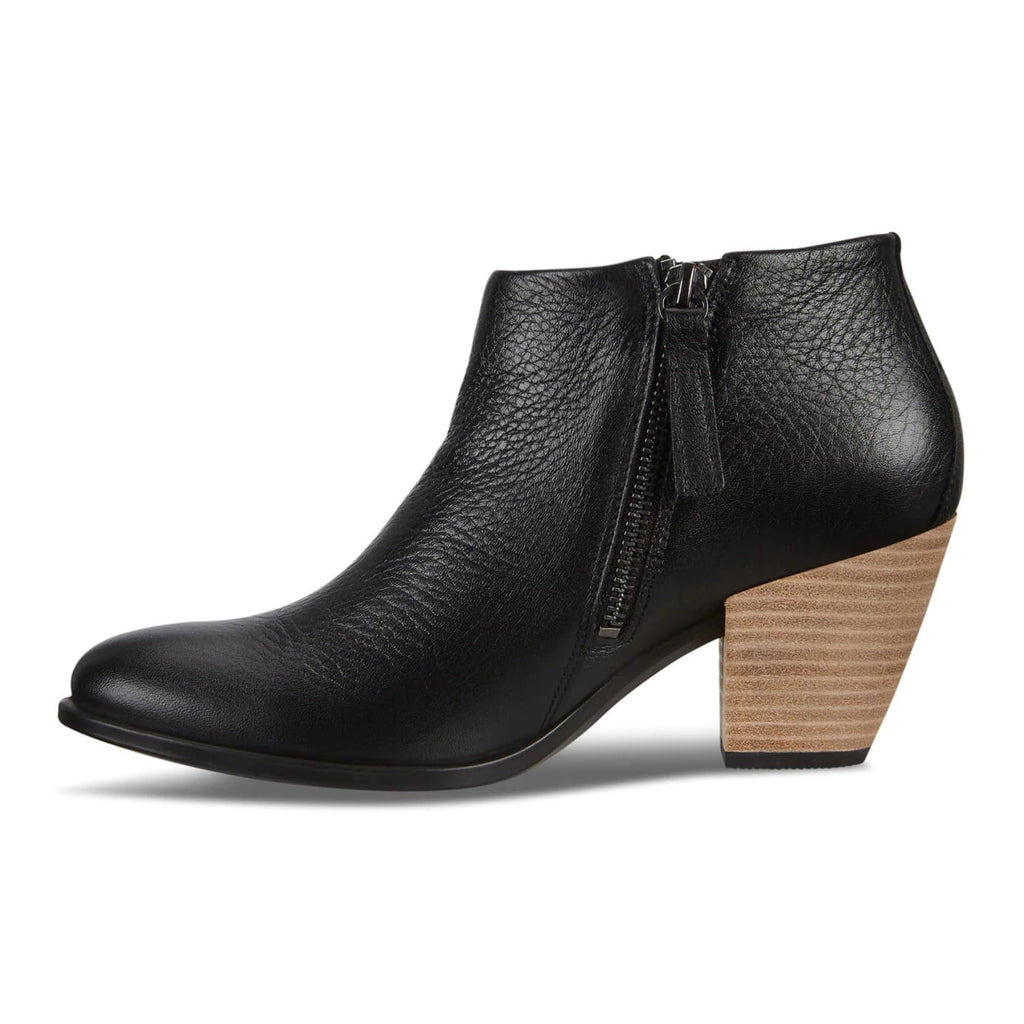 Ecco Women's Black Leather Western liquid impervious Ankle Booties